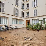 Apartment Montmartre By Studio Prestige